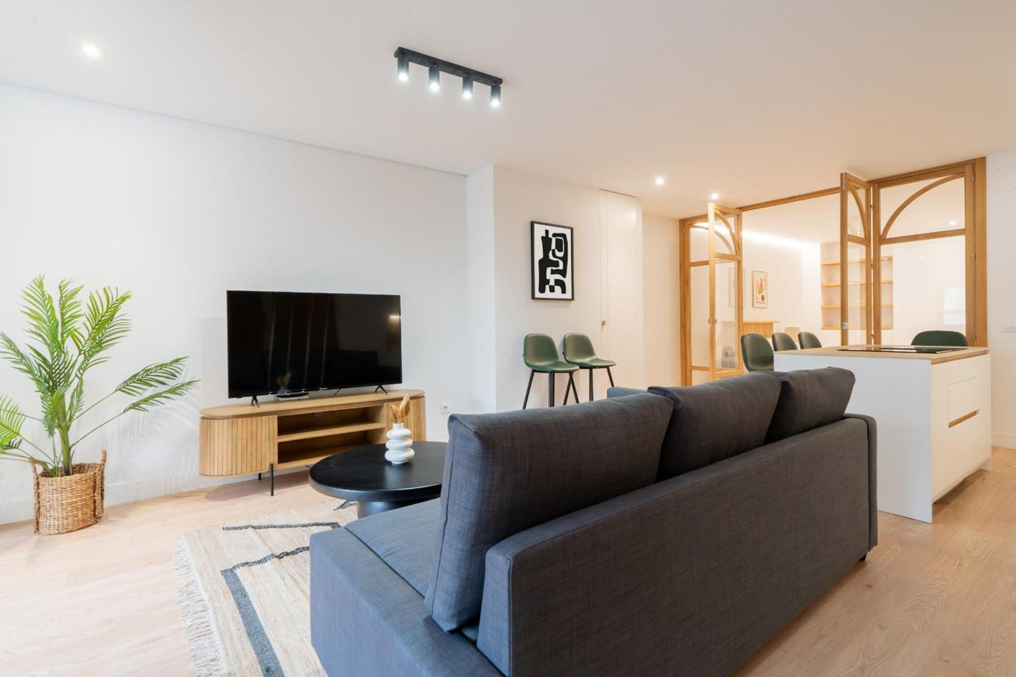 Apartamento Reformado Para 6 Personas En Plena Gran Via Alquiler Temporal مدريد المظهر الخارجي الصورة